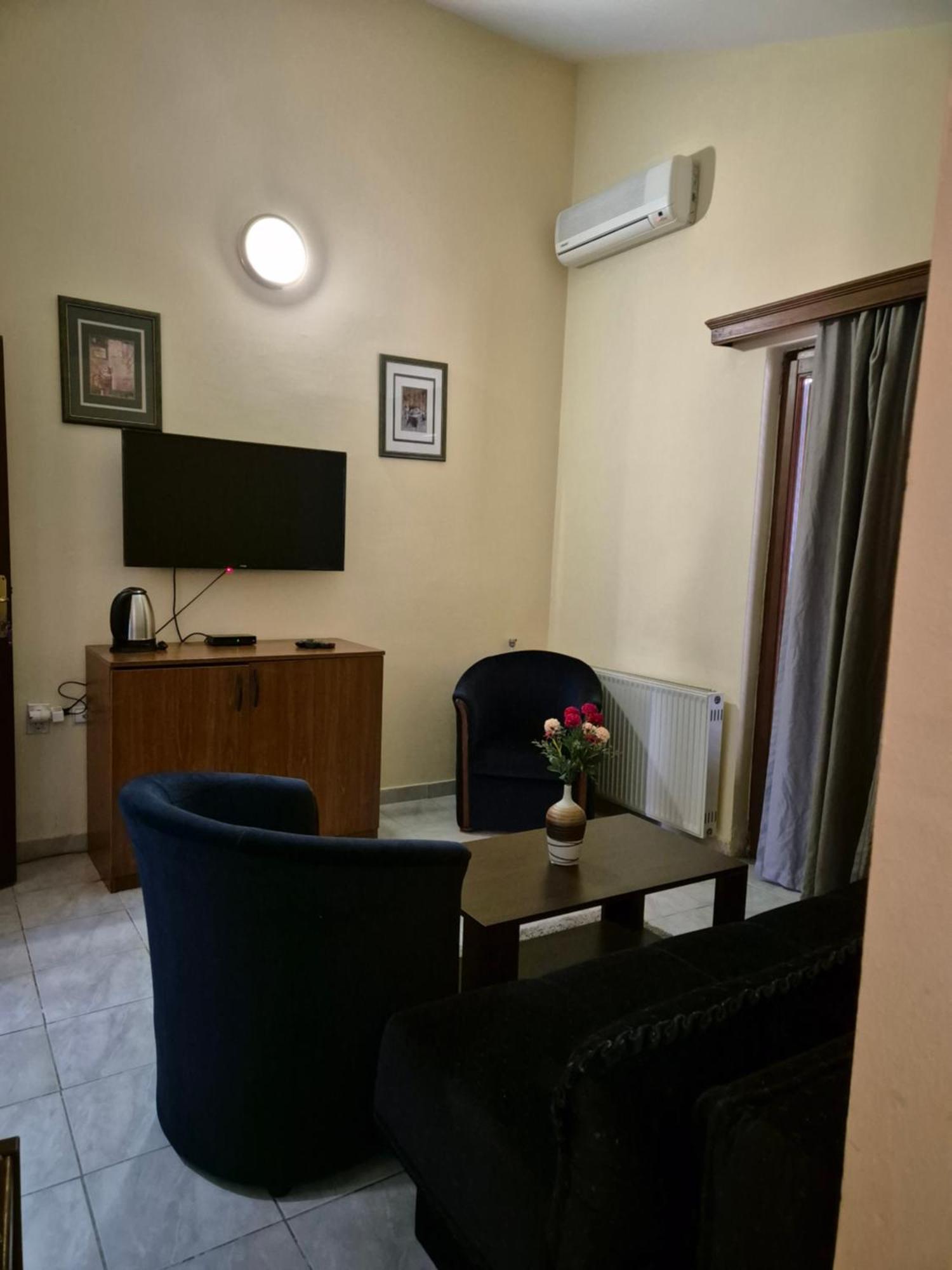 Mali Milocer Bay Accommodation Sveti Stefan Rum bild