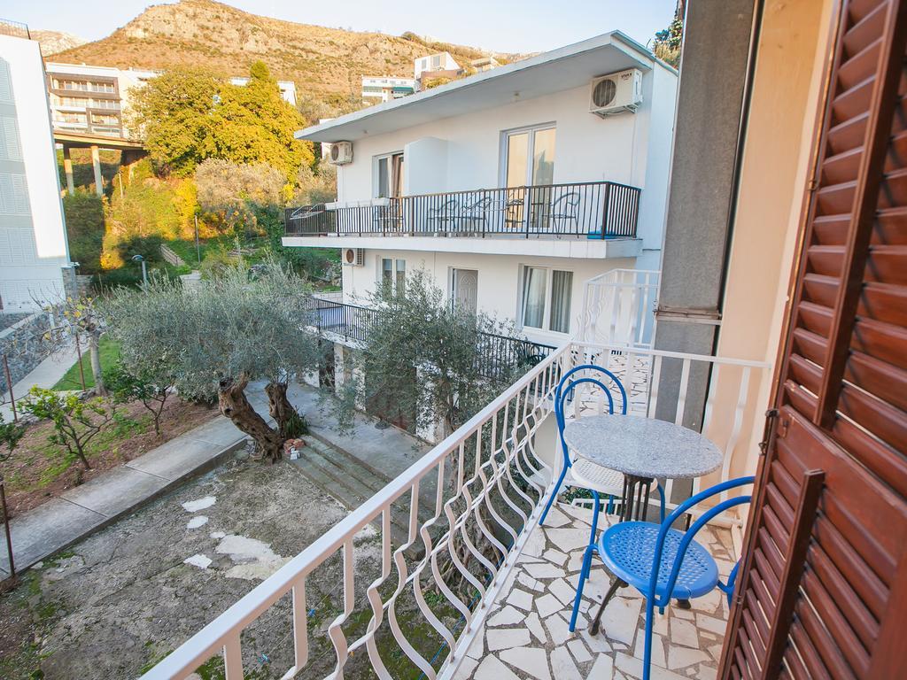 Mali Milocer Bay Accommodation Sveti Stefan Rum bild