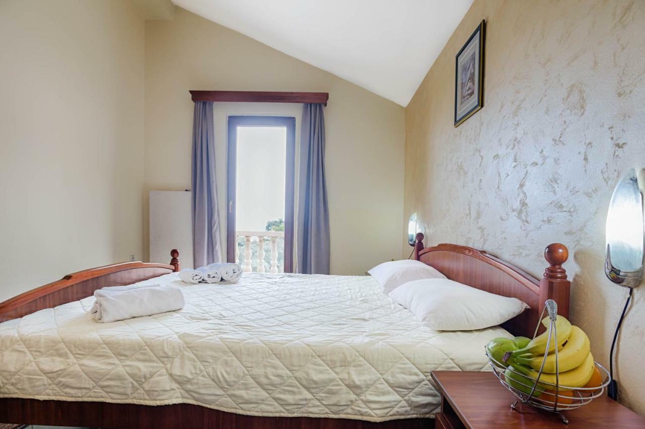 Mali Milocer Bay Accommodation Sveti Stefan Exteriör bild
