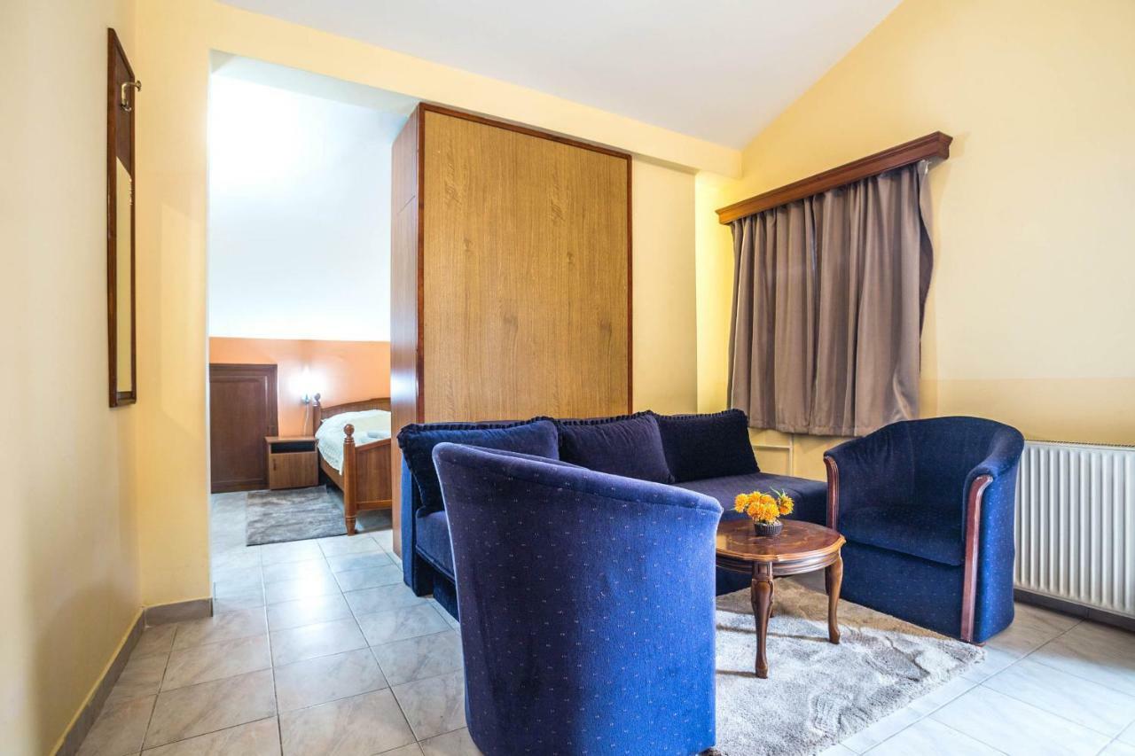 Mali Milocer Bay Accommodation Sveti Stefan Exteriör bild